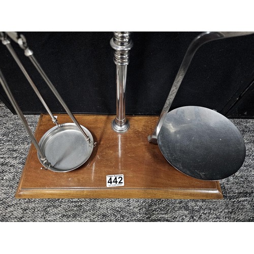 442 - A very large and impressive set of balance scales. standing approx 53cm high and 46cm wide, stamped ... 