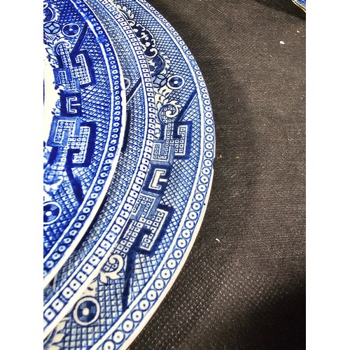 44 - A collection of assorted plates to include 4x Booths willow decorated plates, 7x willow pattern plat... 