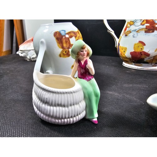 63 - Collection of collectable ceramics to include a Mac Donald Collec ta bears teapot milk jug and sugar... 