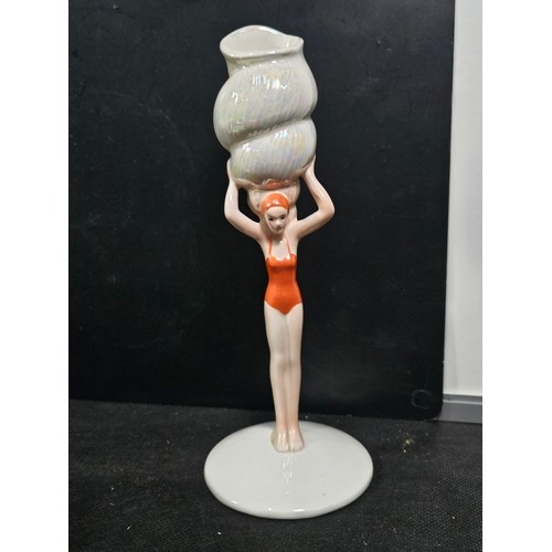 63 - Collection of collectable ceramics to include a Mac Donald Collec ta bears teapot milk jug and sugar... 