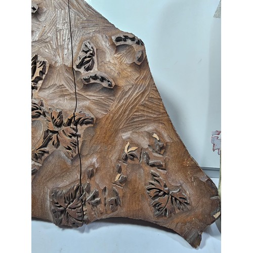 126 - 2x good quality antique large wooden print blocks, one with a leaf design the other with one having ... 