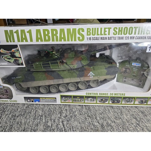 148 - Large boxed Hobby Engine 1:16 scale M1A1 Abrams Tank is a plastic model replica of a military tank w... 