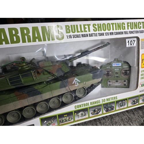 148 - Large boxed Hobby Engine 1:16 scale M1A1 Abrams Tank is a plastic model replica of a military tank w... 