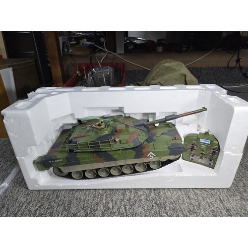 148 - Large boxed Hobby Engine 1:16 scale M1A1 Abrams Tank is a plastic model replica of a military tank w... 