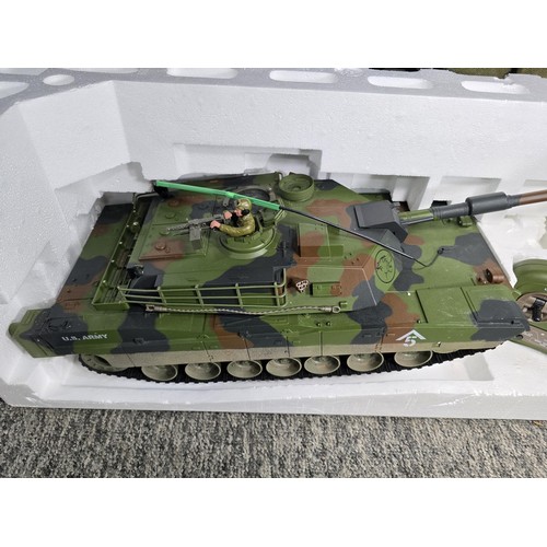 148 - Large boxed Hobby Engine 1:16 scale M1A1 Abrams Tank is a plastic model replica of a military tank w... 