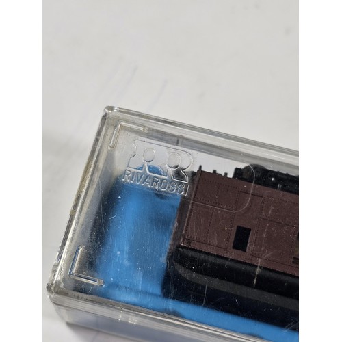 138 - A collection of eight N gauge model railway carriages all relating to the Pennsylvania line, to incl... 