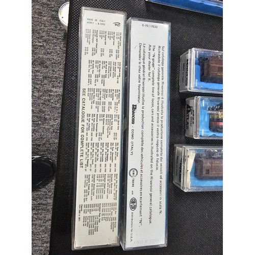 138 - A collection of eight N gauge model railway carriages all relating to the Pennsylvania line, to incl... 