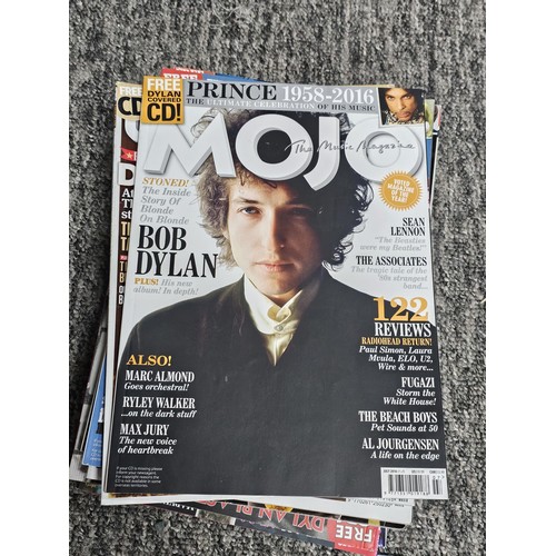 160 - A large quantity of magazines relating to Bob Dylan to include Uncut, Record Collector, Mojo etc alo... 