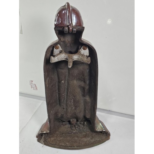 163 - A good quality Bilson enamelled iridescent fireside knight formed companion stand, in good order wit... 