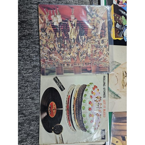189 - Box containing a large quantity of Lp's of various genre to include Carpenters, Blue, Pink Floyd, Jo... 