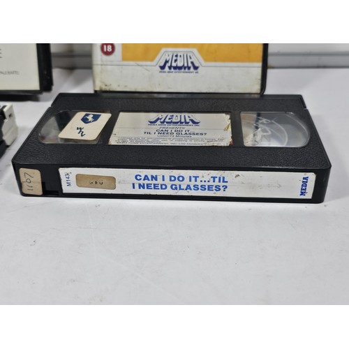 220 - 2x collectable video cassettes to include a Betamax Death Race 2000 by Brent Walker Video and an ear... 