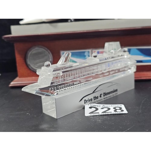 228 - A wooden mounted resin figure of Concorde showing Concorde taking off with the Air France insignia. ... 