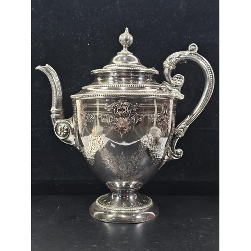 230 - A good quality silver plated teapot with Garland engraving around the sides, the teapot is in good o... 