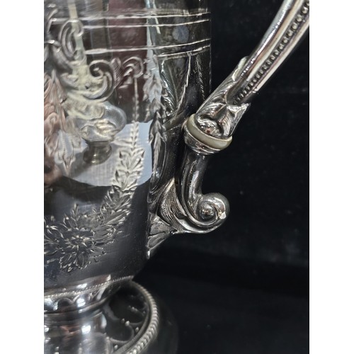 230 - A good quality silver plated teapot with Garland engraving around the sides, the teapot is in good o... 