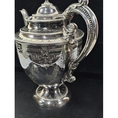 230 - A good quality silver plated teapot with Garland engraving around the sides, the teapot is in good o... 