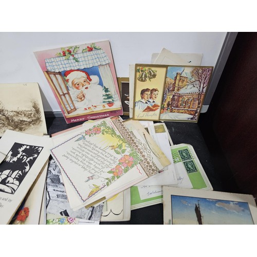215B - A very large quantity of early vintage and some antique greeting cards and birthday cards etc along ... 