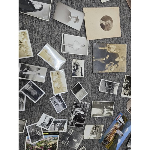 215D - A very large quantity of early vintage and antique photographs covering various subjects, some inter... 
