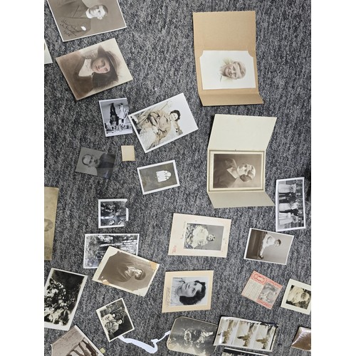 215D - A very large quantity of early vintage and antique photographs covering various subjects, some inter... 