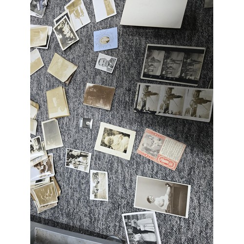 215D - A very large quantity of early vintage and antique photographs covering various subjects, some inter... 