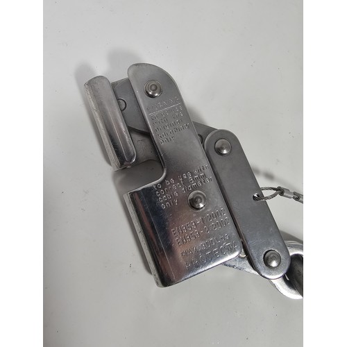 9 - A mixed lot of industrial fall‑arrest and access‑safety equipment, including a CABLOC/CASLOC cable‑g... 