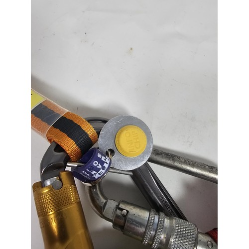 9 - A mixed lot of industrial fall‑arrest and access‑safety equipment, including a CABLOC/CASLOC cable‑g... 
