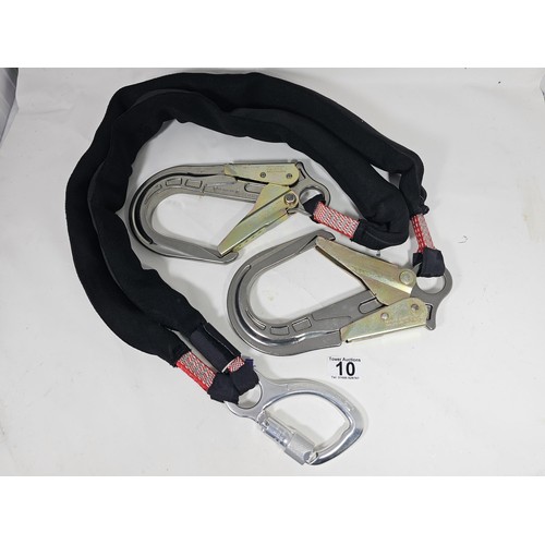 10 - Set of Industrial Safety Lanyard Hooks (3 pcs) Three pieces of industrial fall‑arrest hardware compr... 