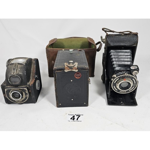47 - A collection of 3 antique cameras, to include a Vario concertina camera, a cased number 2 Brownie ca... 