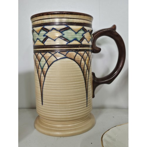 51 - 2 shelves of collectable ceramics to include 4 pieces of Masons Chartreuse design, o include a ginge... 
