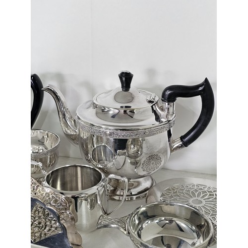 52 - 2 shelves of assorted plated ware, to include a boxed Mappin & Webb silver plated tray with an i... 