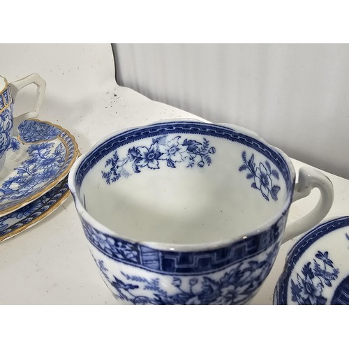 90 - A quantity of collectable ceramics to include 9x pieces of Dresden ceramics to include 2x trios a cu... 