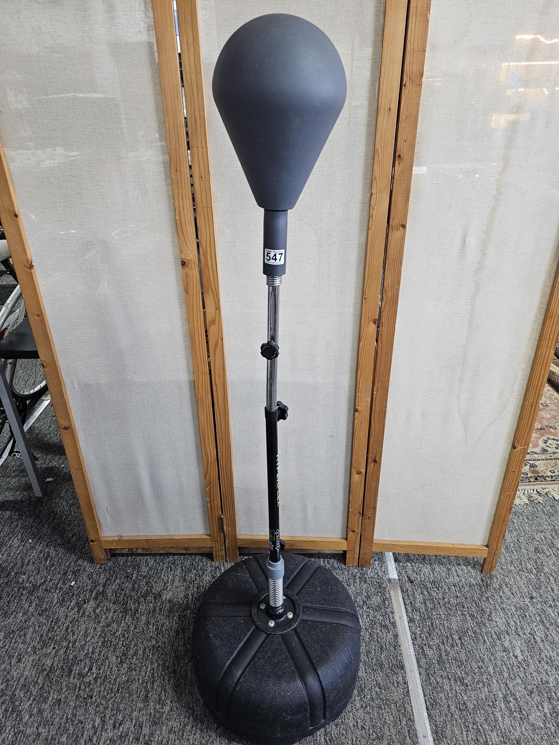 A good quality Viperflex boxing punch head on a large weighted base in ...