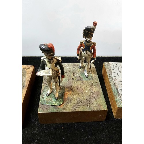 206 - A collection of 11x rare antique hand painted hollow cast lead military figures, German (Nuremberg),... 