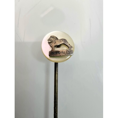Lot 282       