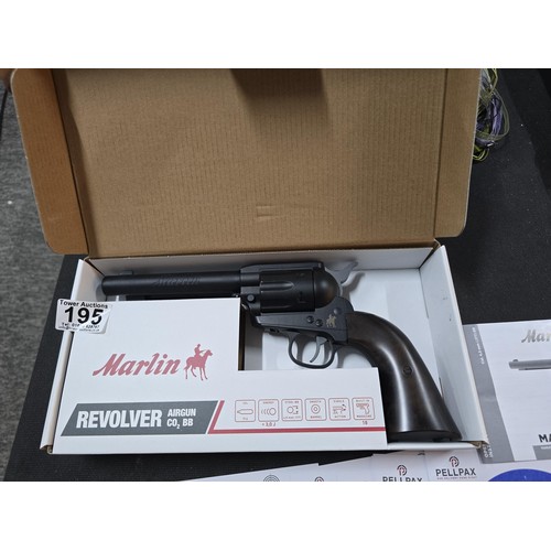195 - An as new and boxed Marlin revolver CO2 BB airgun by Umarex, offers the best of both worlds, Western... 