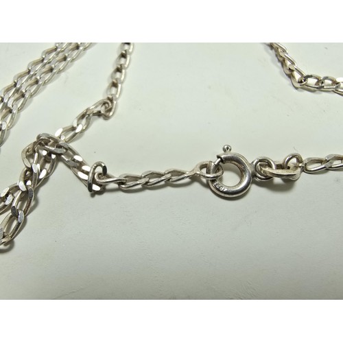 204 - A good quality 925 silver pendant necklace featuring a large silver pendant, set with a large oval f... 