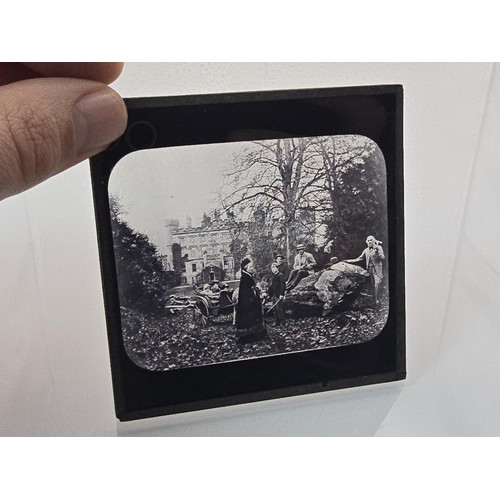 213A - A rare antique photographic magic lantern glass slide depicting William Ewart Gladstone (served 4 ti... 