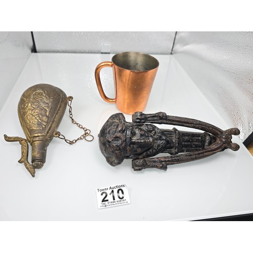 210 - 3x good collectables, to include a large heavy cast iron door knocker featuring stylized head of the... 
