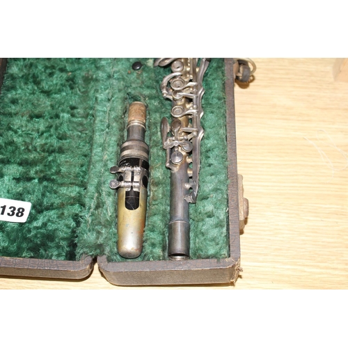 138 - A Gladiator silver plated clarinet, cased Condition: Oxidised but otherwise in good condition, no ke... 