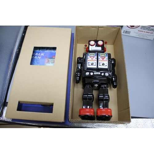 39 - Four collectors' robots, various, including a Rocket Toys R-1, two battery-operated ME 100 Space Wal... 