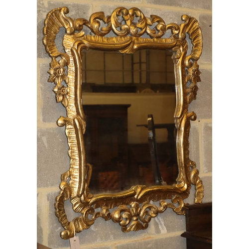 1103 - A cartouche-shaped giltwood wall mirror, W.70cm, H.86cm
