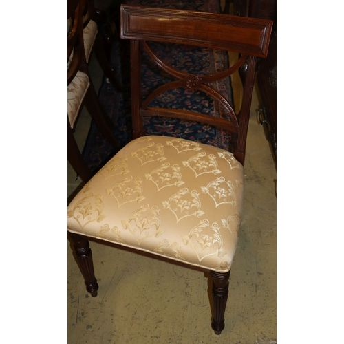 1135 - A set of six Regency mahogany dining chairs