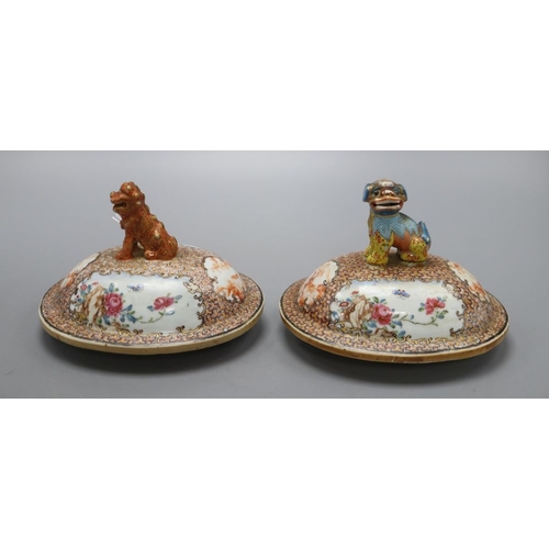 1217 - Two 18th century Chinese export famille rose covers, lion dog finials, height 12cm