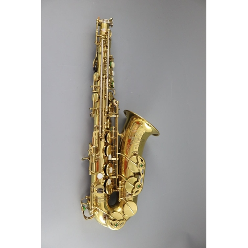 29 - A Henri Selmer, Paris 1959 Mark VI brass lacquered alto saxophone, serial no. M.82599, with mother o... 