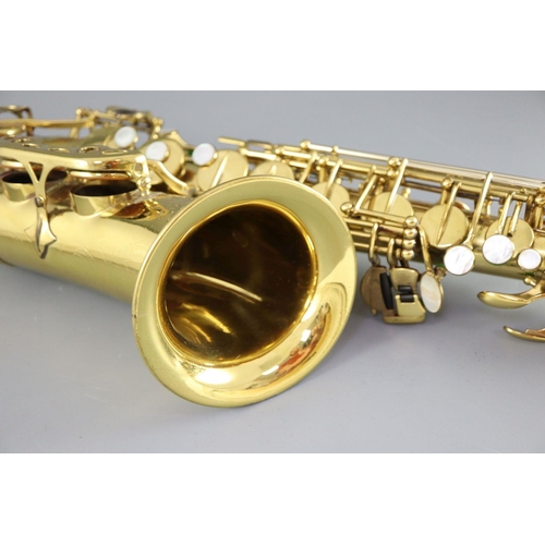 29 - A Henri Selmer, Paris 1959 Mark VI brass lacquered alto saxophone, serial no. M.82599, with mother o... 