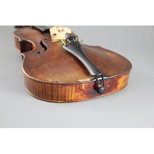34 - An 18th/19th century violin, labelled 'Thomas Balestrieri Cremonensis Fecit Mantua Anno 1761', possi... 