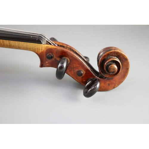 34 - An 18th/19th century violin, labelled 'Thomas Balestrieri Cremonensis Fecit Mantua Anno 1761', possi... 