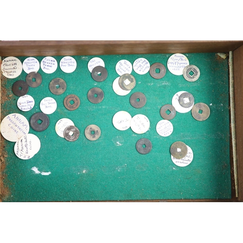 107 - Vietnam, coins, Annam round cash, Lê dynasty (980-1009) to Nguyen dynasty (18021945), approximately... 