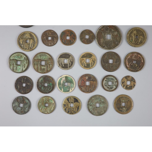 164 - China, 19 bronze horse gaming charms, Qing dynasty - Republic period, different varieties, Mandel 20... 