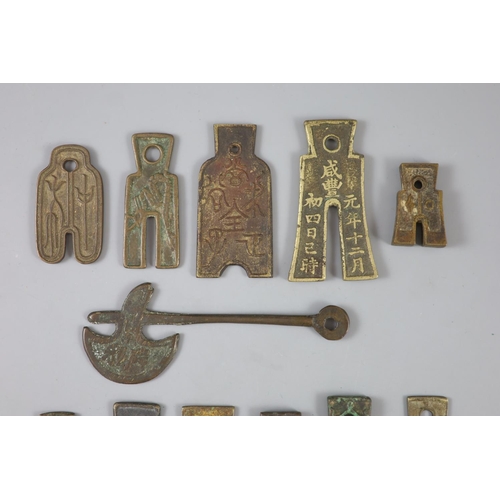 179 - China, 11 bronze spade shaped charms or amulets, Qing dynasty, 31-61mm, F to VF, together with a Gre... 