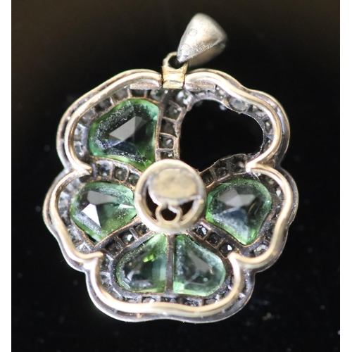 561 - A late Victorian gold and silver, shaped chrysoberyl? and rose cut diamond set 'pansy' cluster penda... 